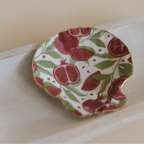 Handmade shell ring dish - Picture 2 of 4